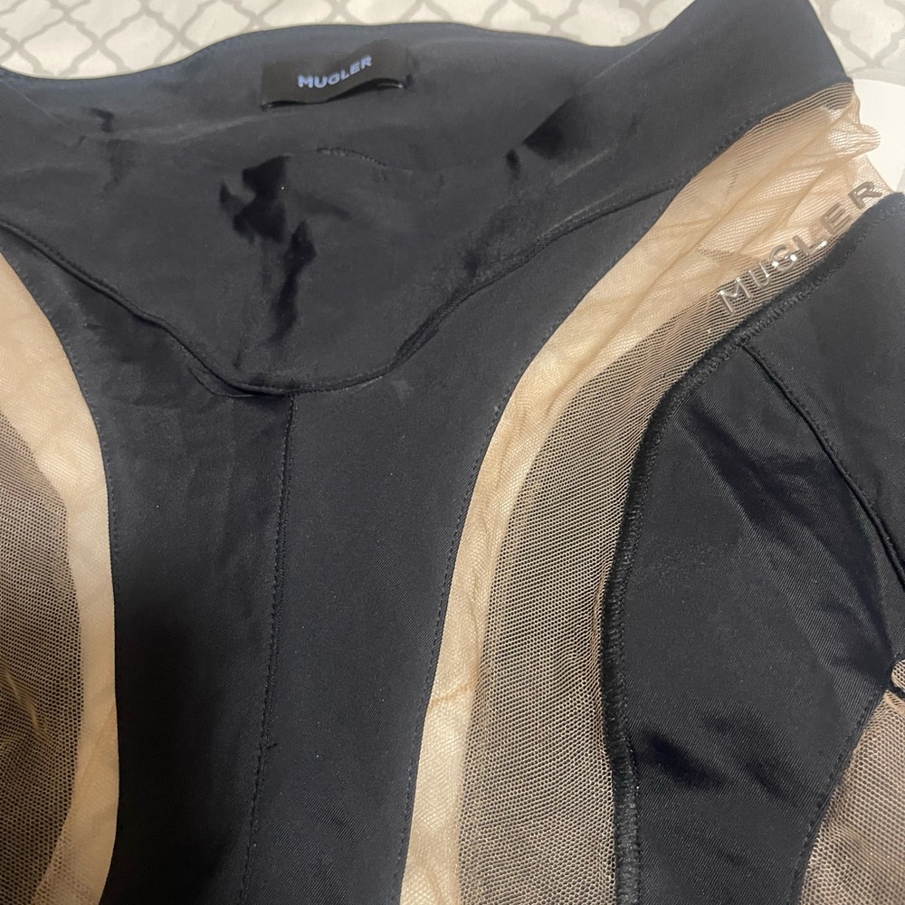 Woman’s mugler leggings like new worn once 💯 authentic